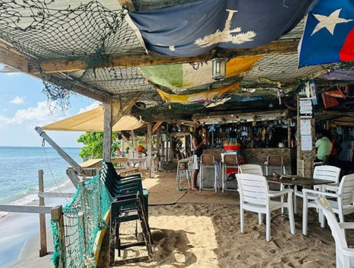 Shipwreck Beach Bar (South Friars), Saint Kitts, Saint Kitts & Nevis